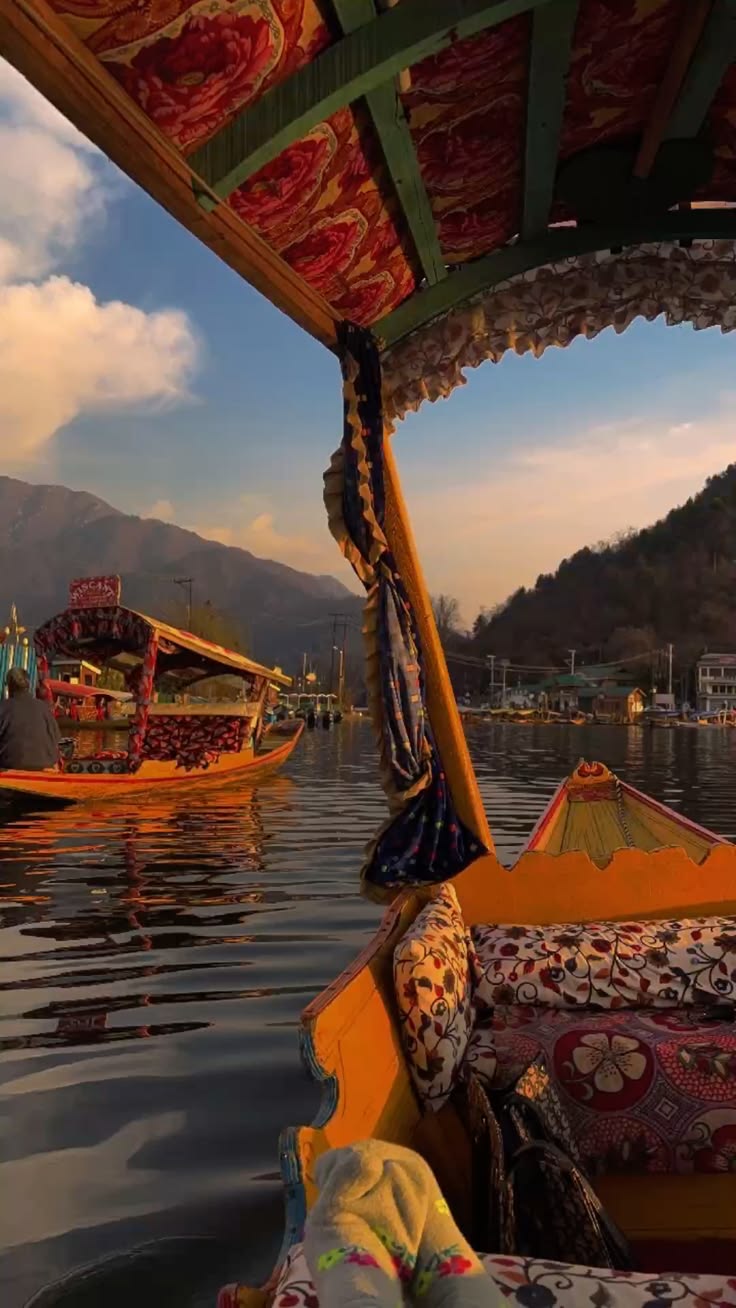 Kashmir Valley Escape