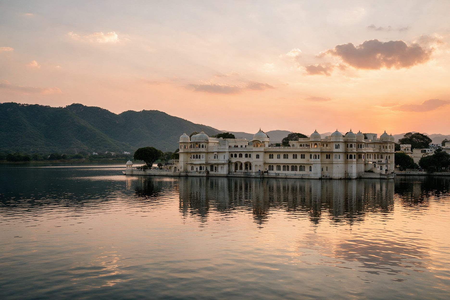 Udaipur Royal Lakes & Heritage Group Getaway
